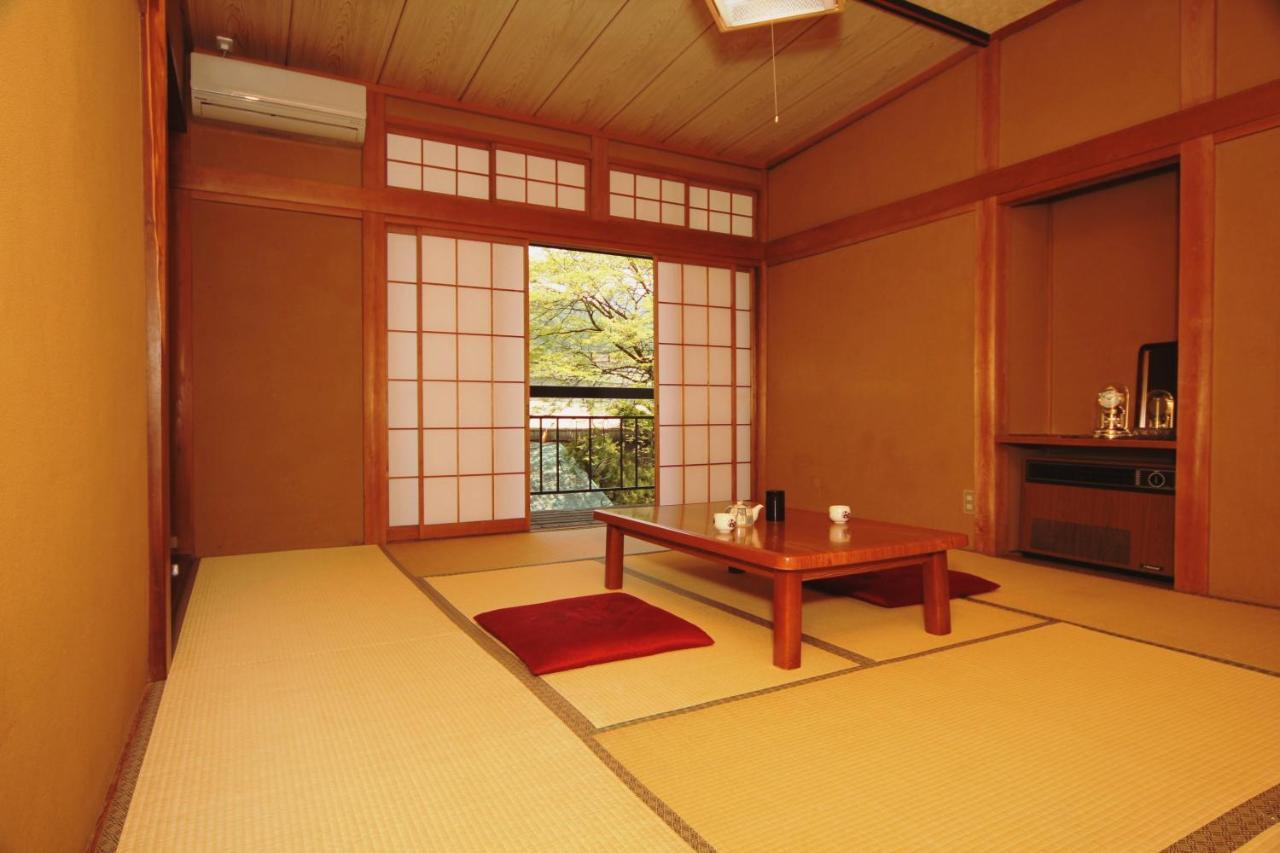 Отель Minshuku Miyama Nakano  Экстерьер фото