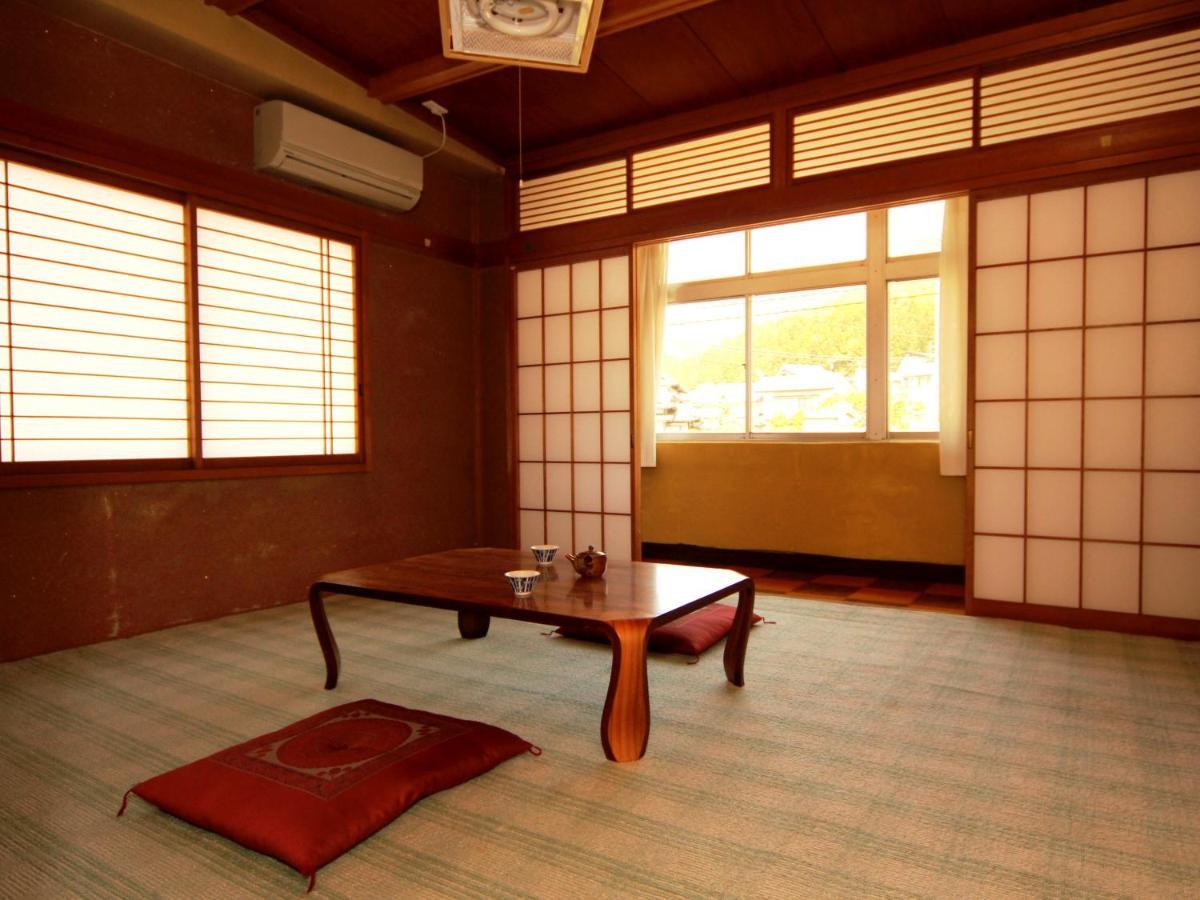 Отель Minshuku Miyama Nakano  Экстерьер фото