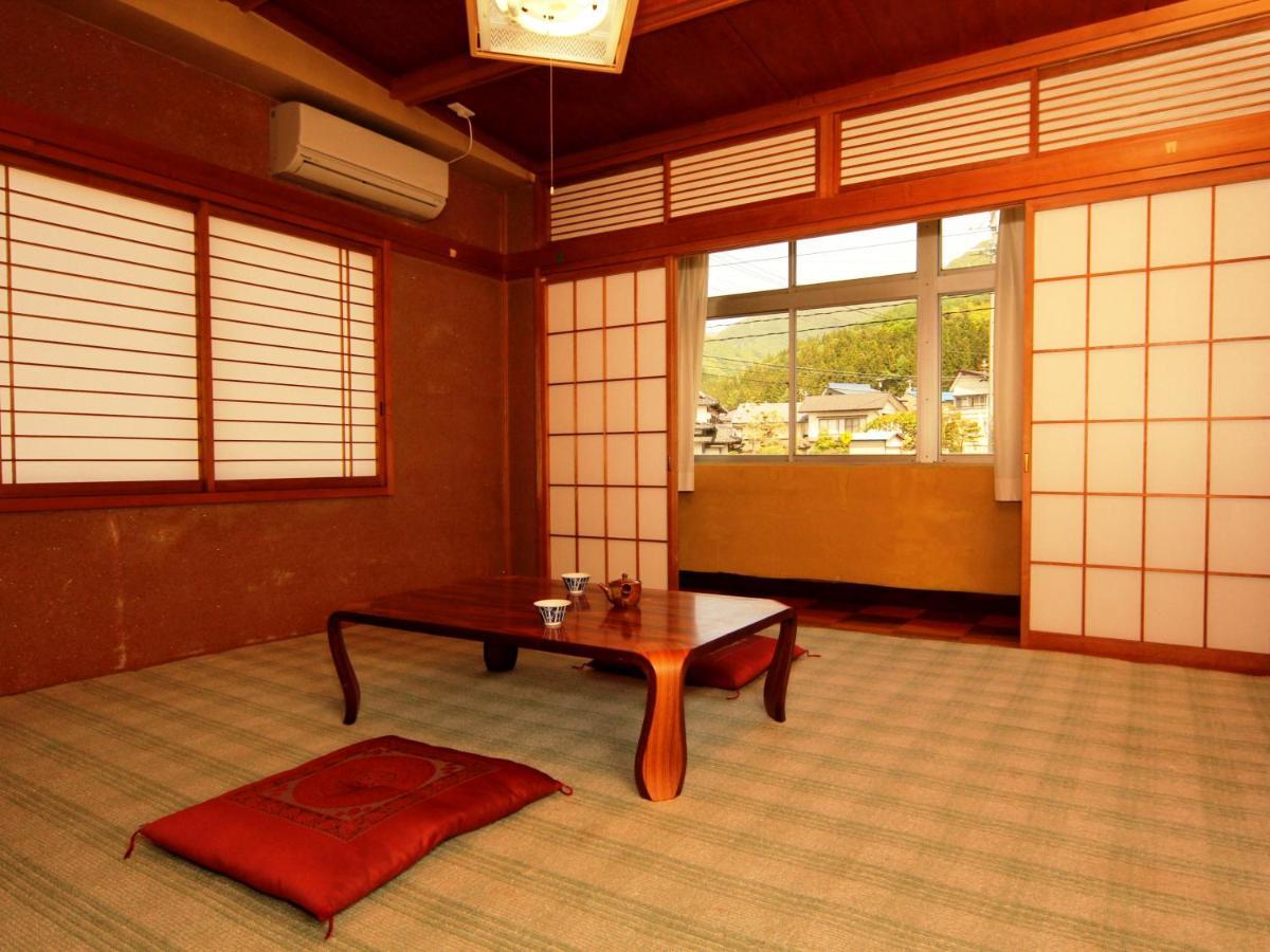 Отель Minshuku Miyama Nakano  Экстерьер фото
